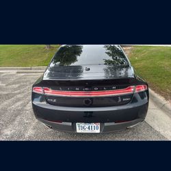 2014 Lincoln MKZ