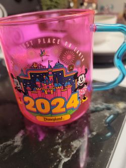 2024 Disneyland collectible glass mug