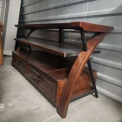 Entertainment Center TV Stand