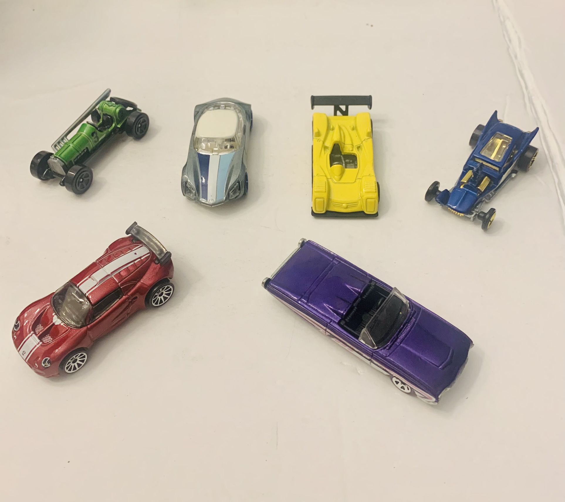 Lot of 6 Hot Wheels Cars Great Condition 