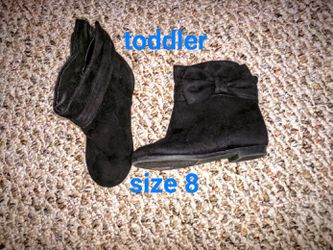 Girl toddler suede boots size 8