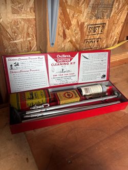 Vintage shotgun cleaning kit