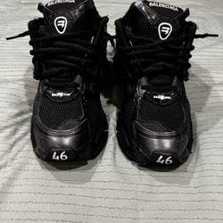 Black Balenciaga Runners