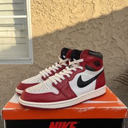 NIKE AIR JORDAN 1 CHICAGO 