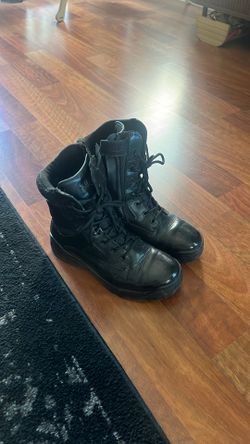 Size 10 men’s 5.11 black boot