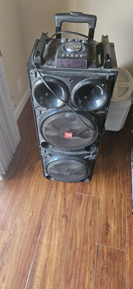 Bluetooth Speaker 