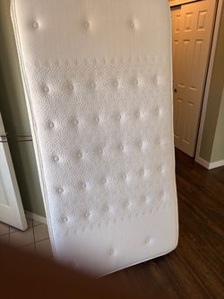 Twin mattress