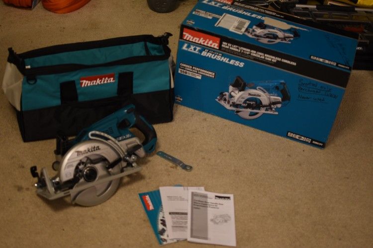 Makita XSR01 Cordless Circular Saw *TOOL ONLY*