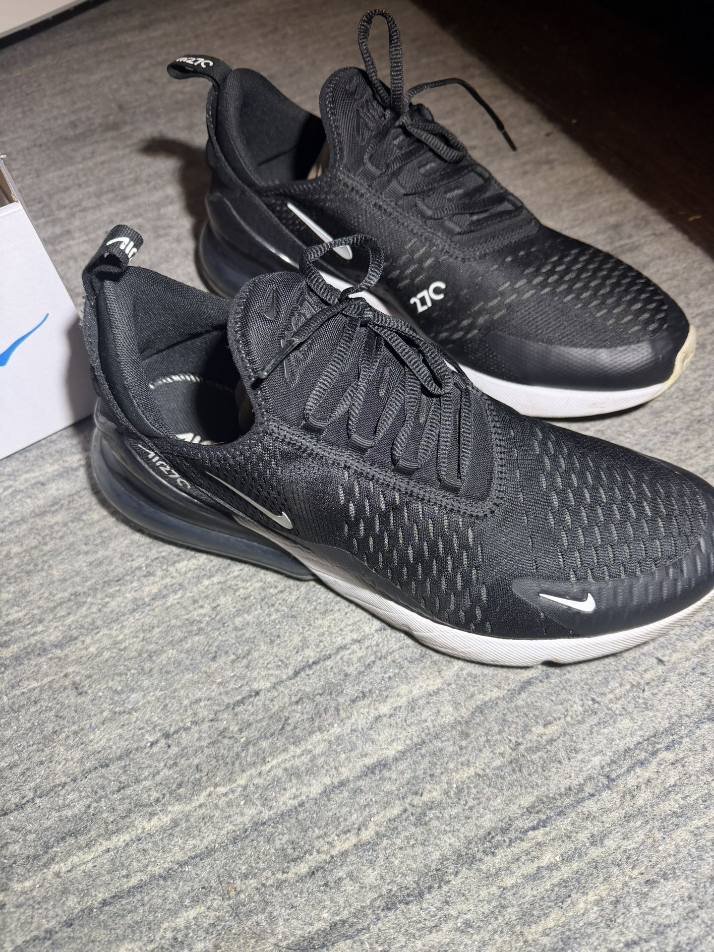 Nike Black 270s 10.5