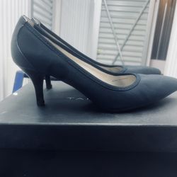 Tahari Perfect Summer Heel Navy