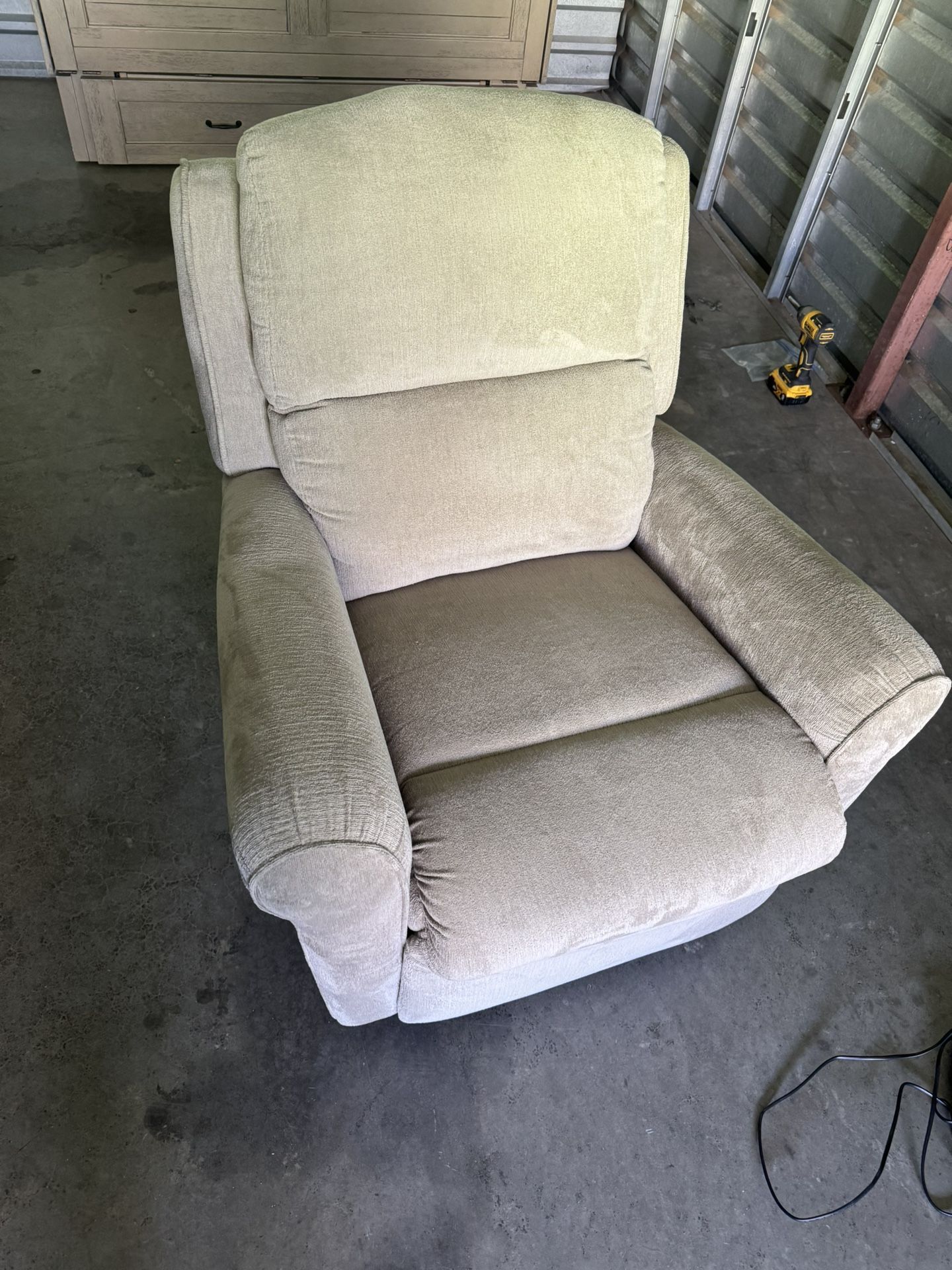 Electric Recliner
