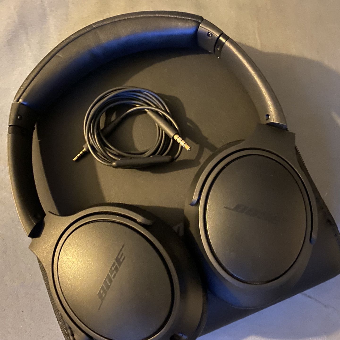 Bose SoundTrue around-ear Headphones