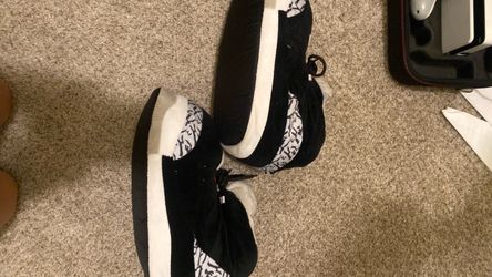 Jordan threes slippers/sneakers