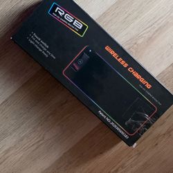 Gaming Mouse Pad W Wireless Charger