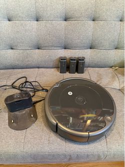 Roomba Vacuum