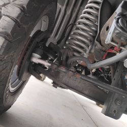 Outer tie rod mechanic