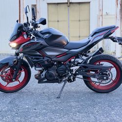 2025 Kawasaki Z500 SE ABS