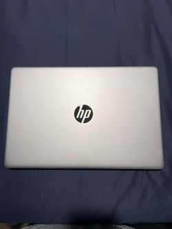 Like New! HP 17” Laptop, i3 11th Gen, 8gb RAM, 256gb SSD.