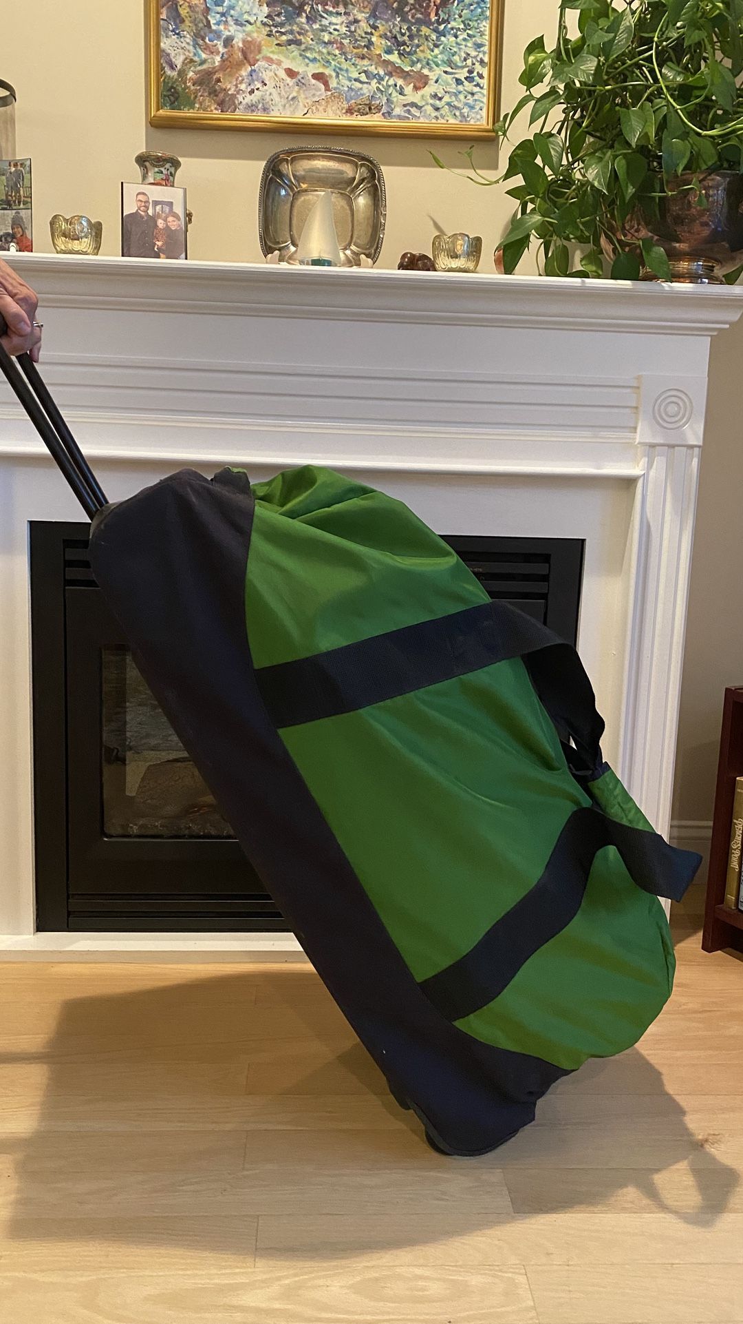 LL Bean XXL Adventure Rolling Duffle Bag 135L 34”