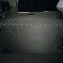 Kathy Ireland Duffel Bag/ Suitcase 