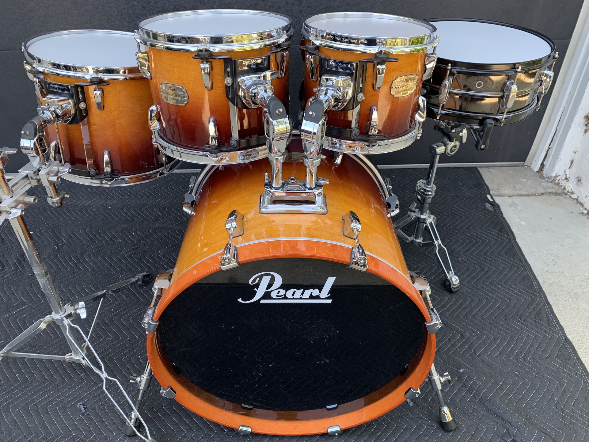 Pearl Sessions Custom Series 5pc Drum Set 22-14-12-10-14”