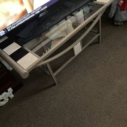 Matching coffee Table And End Table 