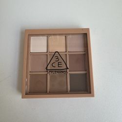 3CE Eyeshadow Palette, Shade Smoother