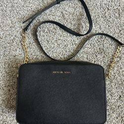 Black Michael Kors Crossbody Bag