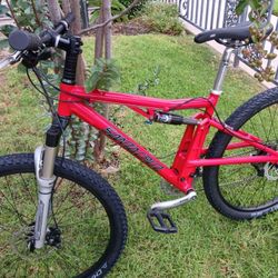 Santa Cruz Superlight Red Mountain Bike

