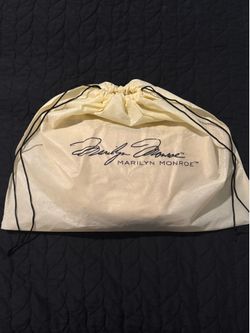 Marilyn Monroe beige Crossbody purse
