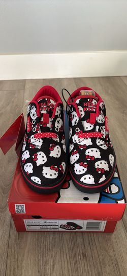 Hello Kitty Shoes