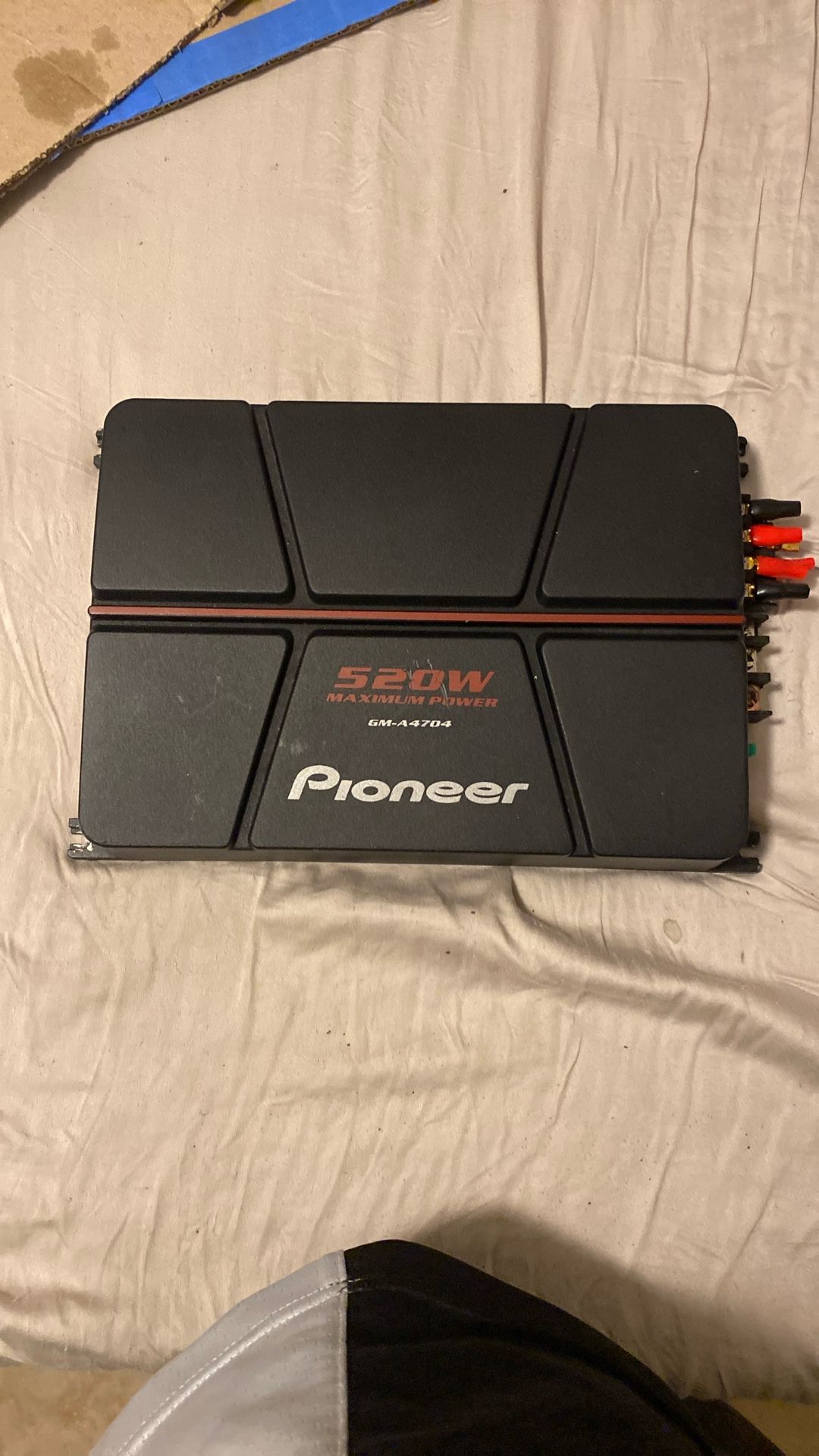 520 Watt 4 Channel Pioneer Amp