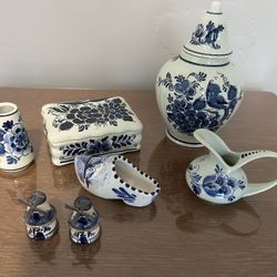 Vintage Holland Delft Blue Set