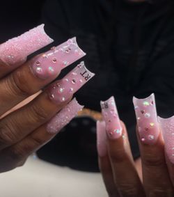 MORENO VALLEY nail tech
