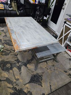 Rustic Farmhouse Wood and Metal Coffee Table