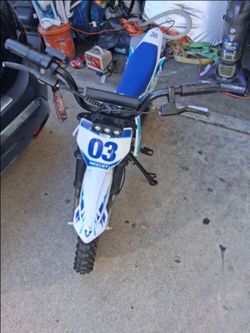 Nexvey Kids Dirt Bike