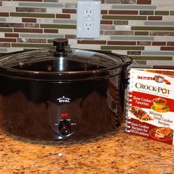 Rival 7 Quart Slow Cooker with Recipe Book