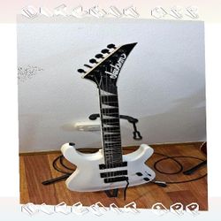 Shred Music with Premium Electric Guitar Options head nothing
