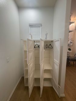 Portable closet