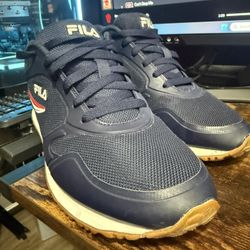 Fila Size 9 Men’s  Fila Men Forerunner 18