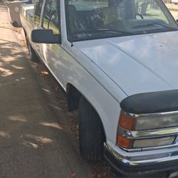 96chevy Extended  Cab V8