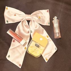 TREAT YOURSELF!! Hair accessory, MAYBELLINE, b pure