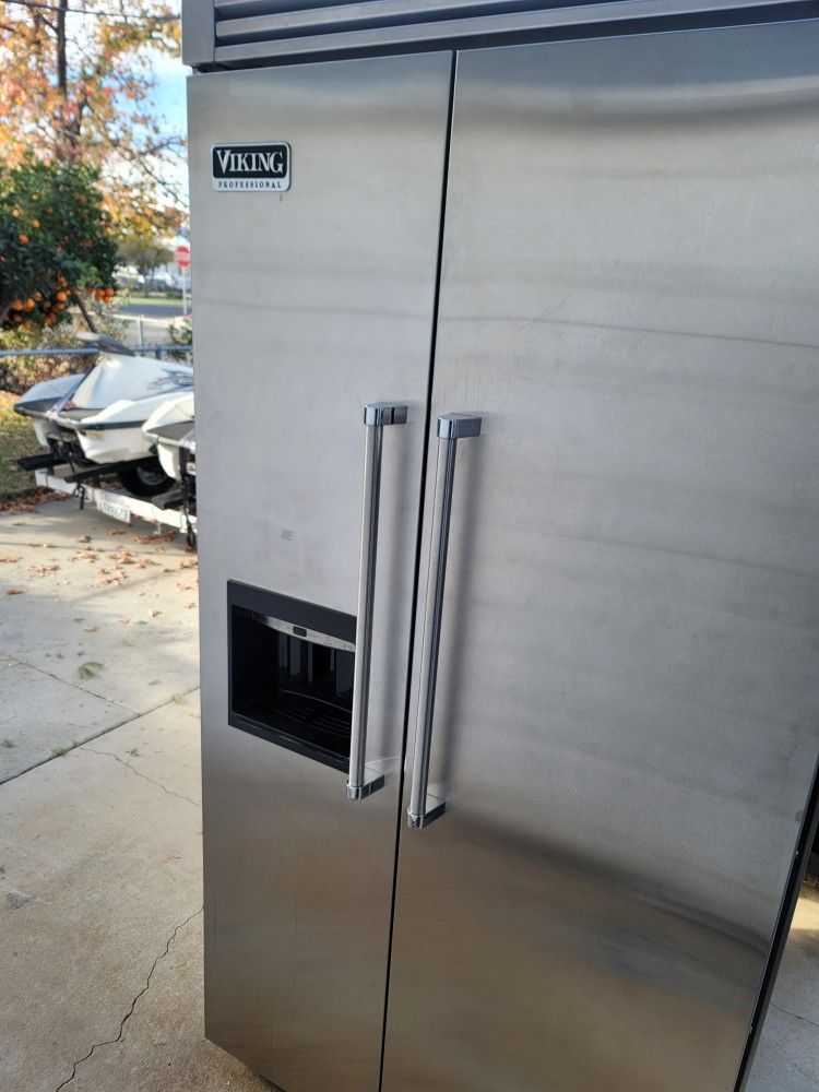VIKING FRIDGE SIDE BY SIDE ICE MAKER