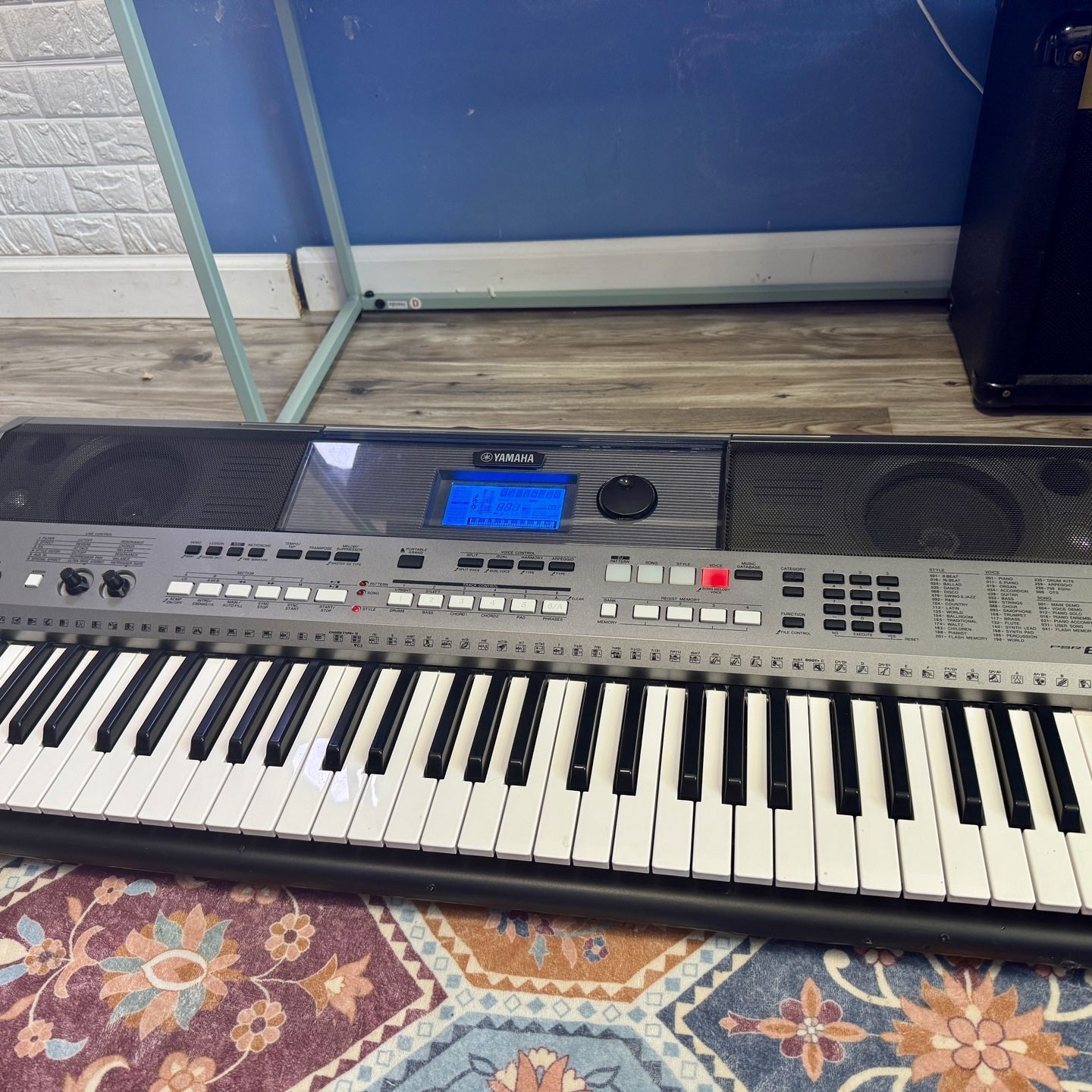 Used Yamaha PSR-E443 Portable Keyboard for Sale in Tempe, AZ - OfferUp