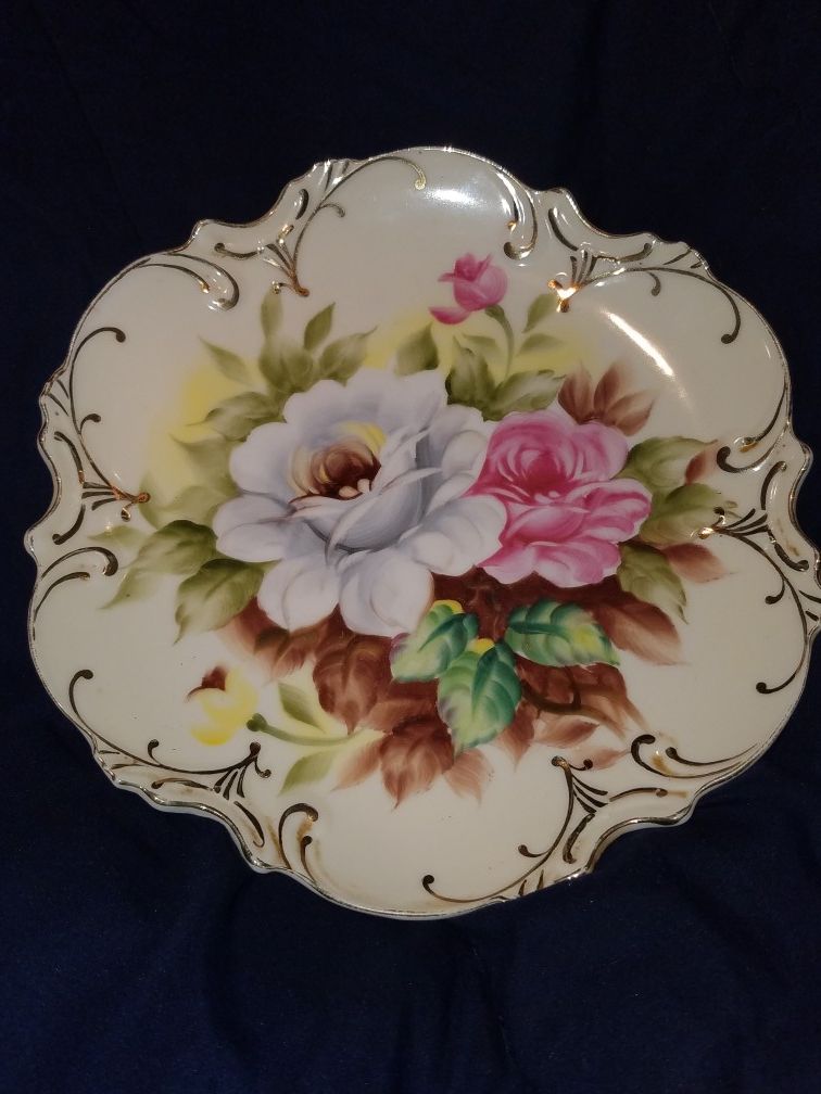 Lefton China hand-painted decorative plate
