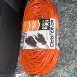  EXTENSION CORD 100ft Three prong grounded plug Water-resistant jacket 14 GAUGE