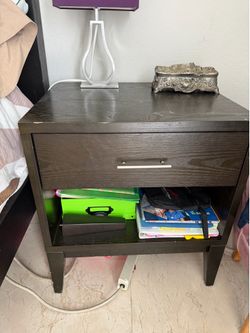 2 Side tables