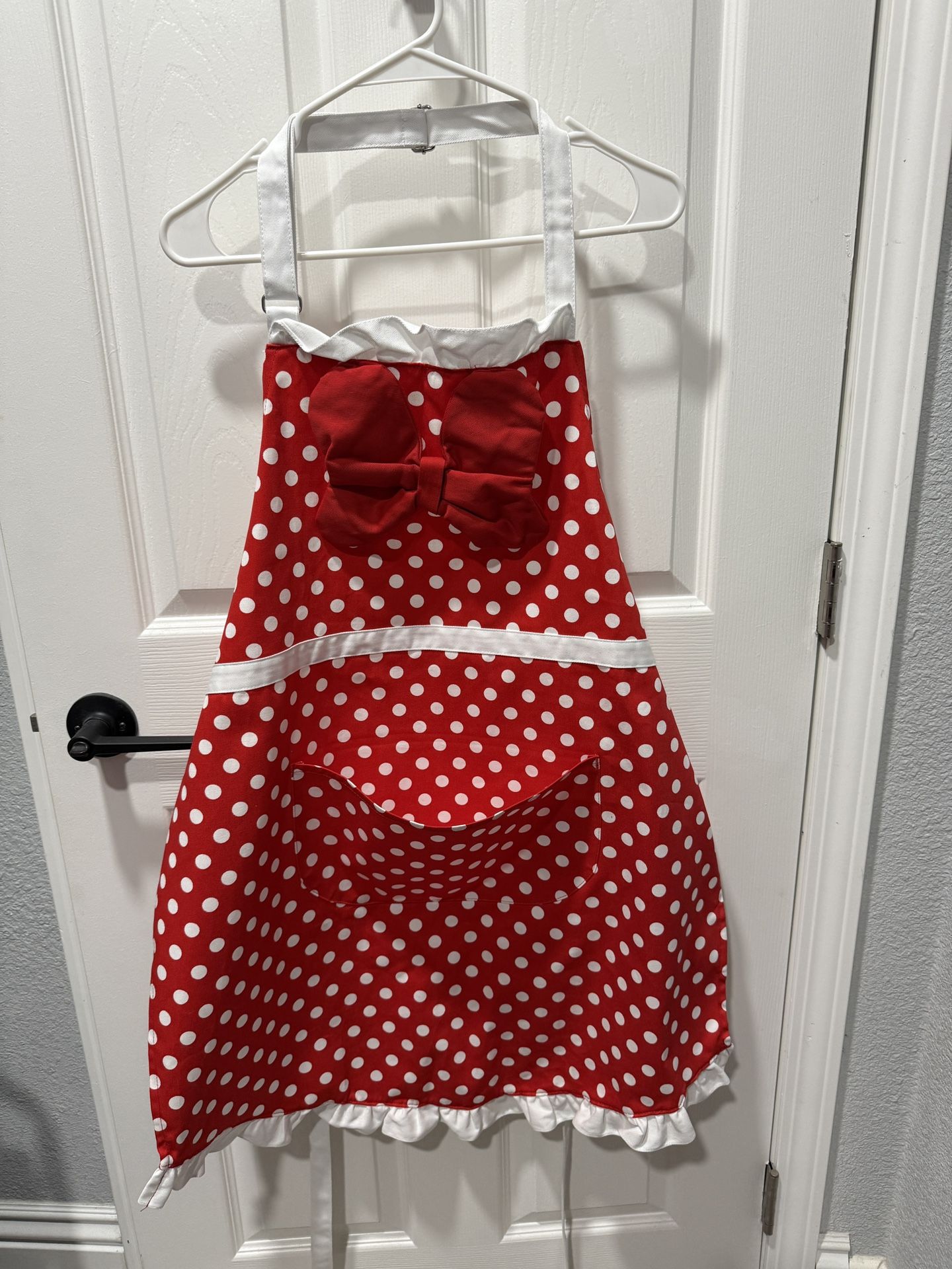 Minnie Mouse And Mickey Mouse Aprons