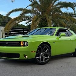 2015 Dodge Challenger R/T Plus
