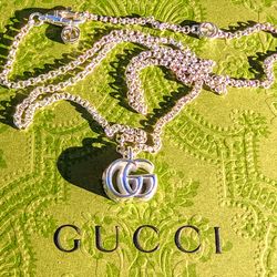 NEW Gucci GG Marmont Sterling Silver Logo Pendant & Adjustable Chain (14.9" x 16.5" L).
